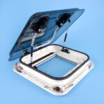 camec skylight plus with internal blind & led 400x400mm