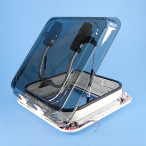 camec skylight plus with internal blind & led 400x400mm